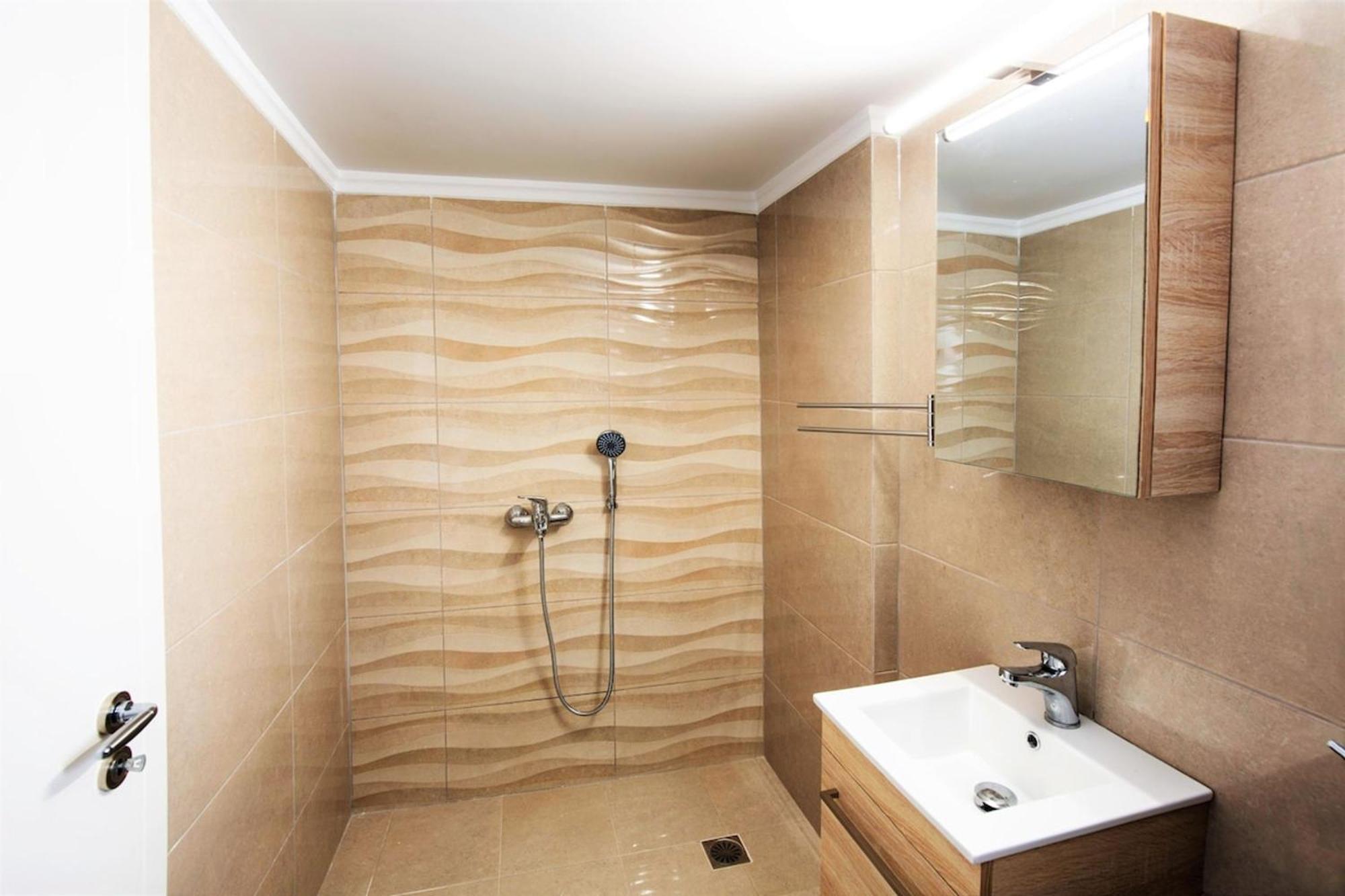 Peaceful Renovated Apartment Near Lycabettus Hill Atenas Exterior foto