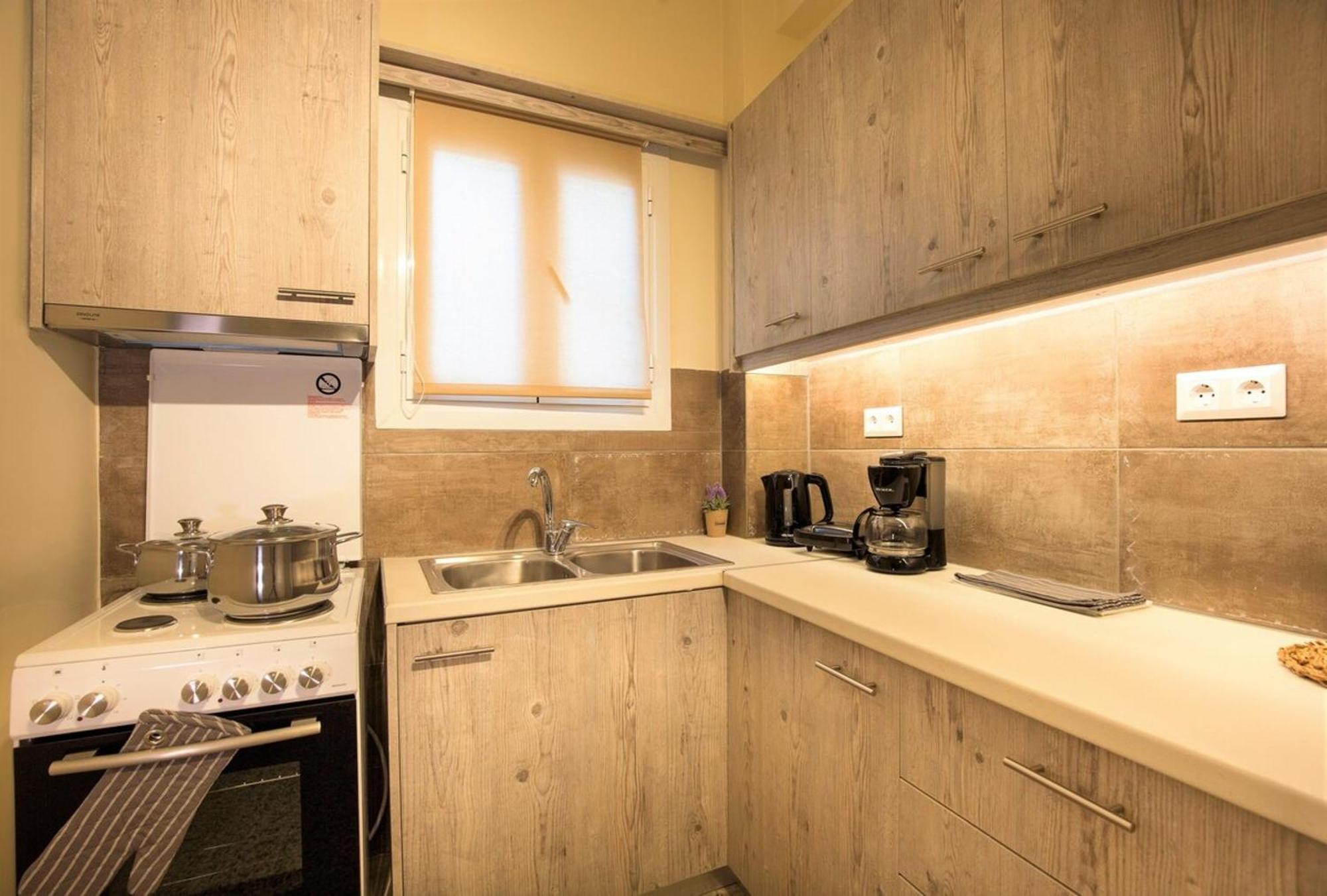 Peaceful Renovated Apartment Near Lycabettus Hill Atenas Exterior foto