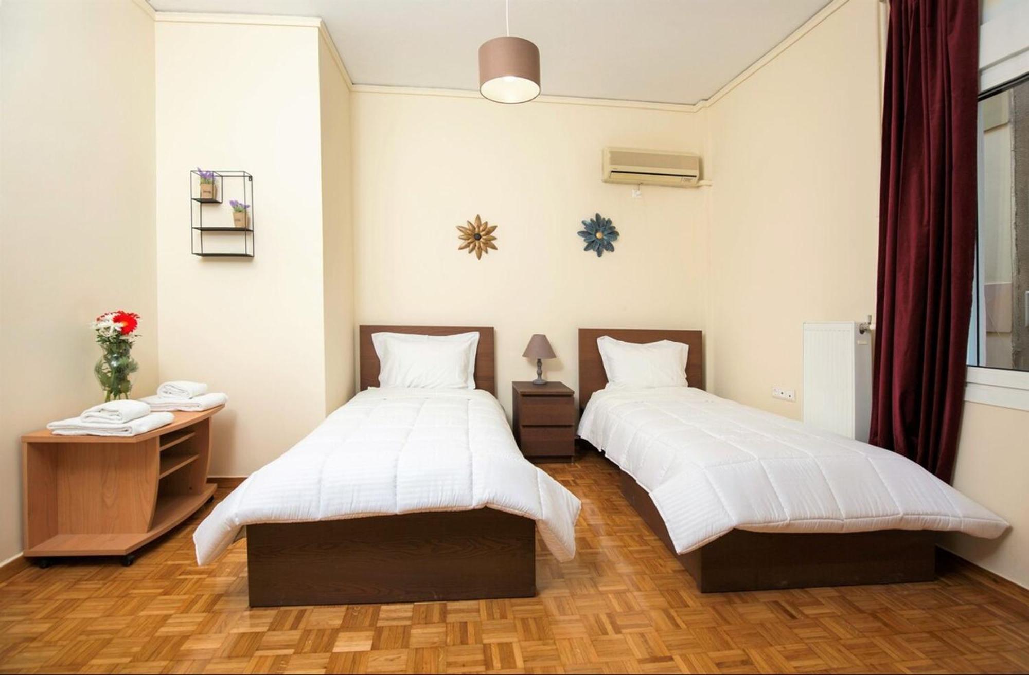Peaceful Renovated Apartment Near Lycabettus Hill Atenas Exterior foto